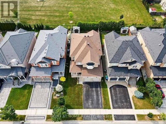 7 Messina Avenue, Brampton, ON, L6Y 0M6 house for sale | Listing ID W13043 | Royal LePage