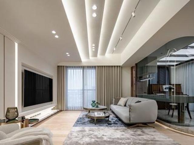 7 Min to Velocity Midvalley KL Condo Near LRTMRTKTM 23 Room