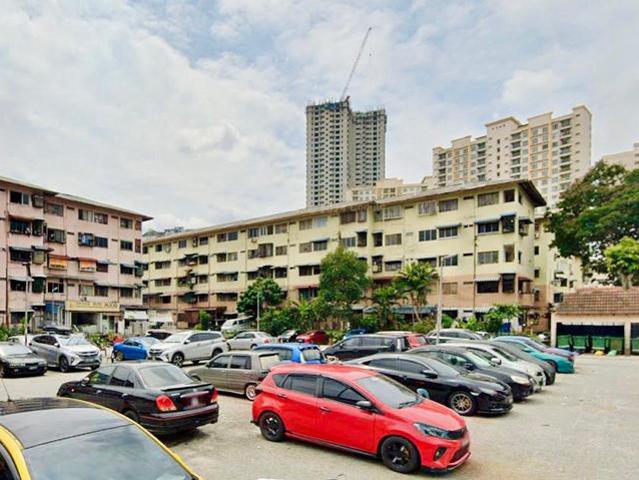7 Mins MRT Walk 3BR Flat Kuchai Ent ParkHigh ROI or Own Stay