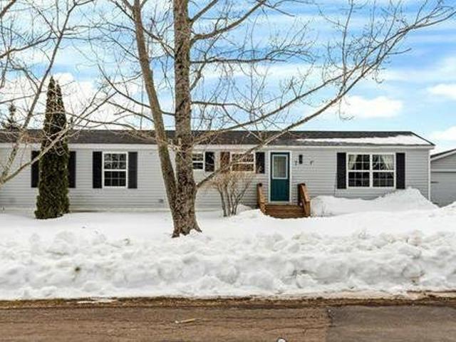 7 Montreux ST Moncton New Brunswick
