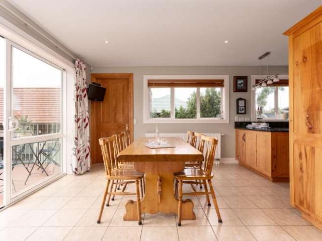 7 Nederland Avenue, Burwood, Christchurch City
