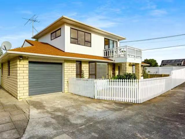 7 Ngapotiki Street, Paraparaumu Beach, Kapiti Coast