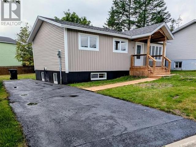 7 Norman Drive, Mount Pearl, NL, A1N 2T9 house for sale | Listing ID 1301 | Royal LePage