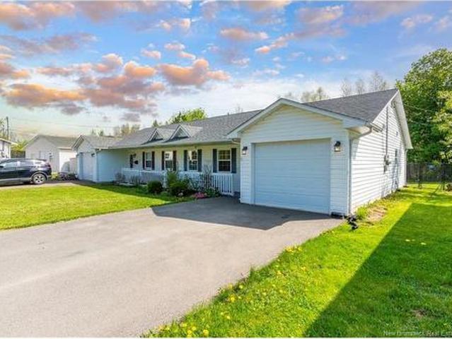 7 Alice Ave, Moncton, NB, E1E 2H9 house for sale | Listing ID NB140186 | Royal LePage