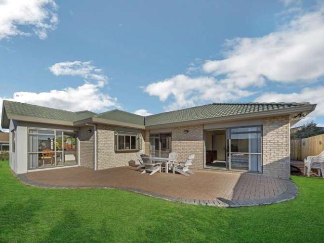 7 Amesbury Rise, Henderson, Waitakere City