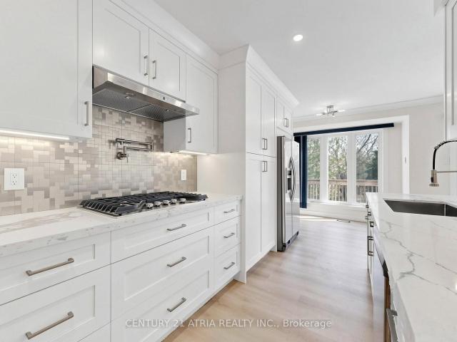 7 Anderson Place, Aurora | Leased, N13053 | Condos. Ca