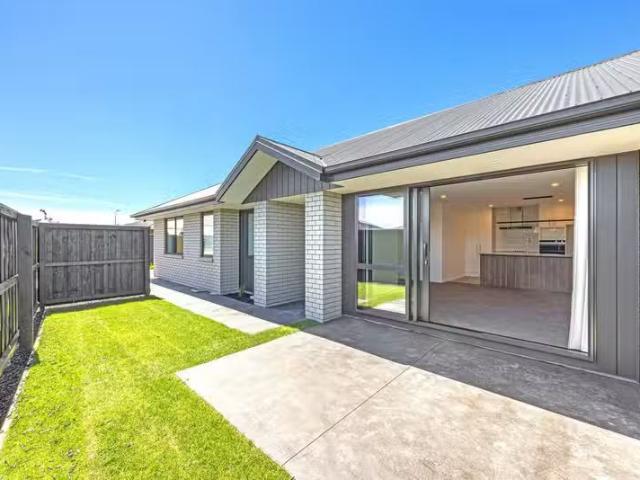 7 Appaloosa Way, Rolleston, NZ 7614 House for Rent
