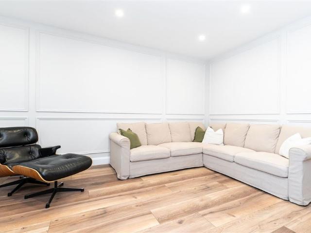 7 Ard Na Glaise, Stillorgan Park, Stillorgan, Blackrock, Co. Dublin