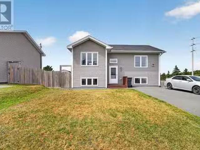 7 Buckingham Drive, Conception Bay South, NL, A1W 4H8 house.