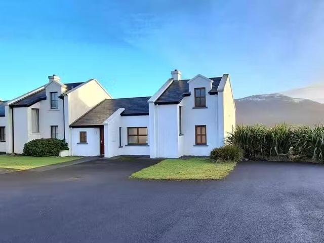 7 Barr Na Farraige, Achill Sound, Co. Mayo, F28D260 is for sale