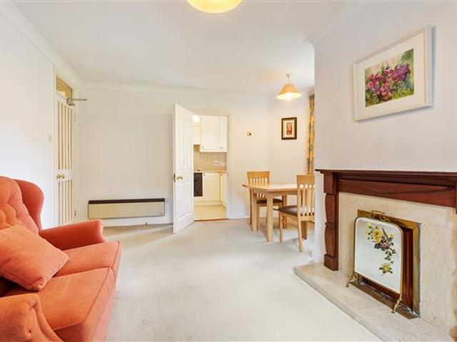 7 Beaupark, Monkstown, County Dublin Lynam Auctioneers & Estate Agents 4778 MyHome. Ie Residential