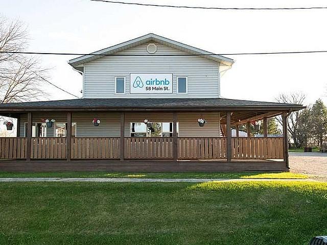 7 Bedroom Airbnb Guest Favourite 4.97 Rating