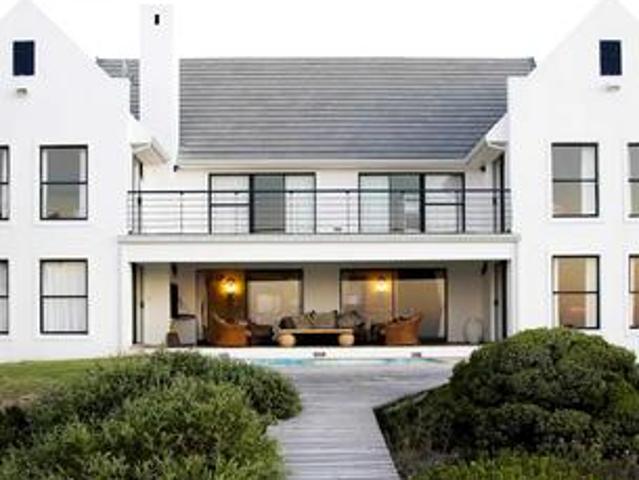 7 bedroom beachfront home with endle.