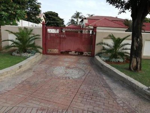 7 bedroom house for sale