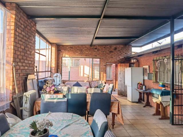 7 Bedroom house for sale in Danville, Pretoria