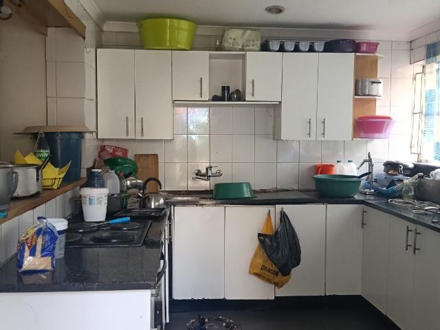 7 Bedroom House For Sale in Kensington