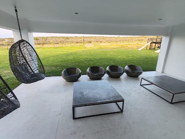 7 Bedroom House For Sale in Long Acres Country Estate