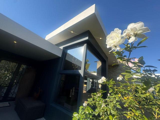7 Bedroom House For Sale in Langenhovenpark