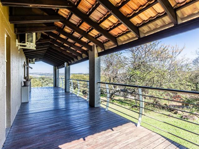 7 Bedroom House For Sale in Mooikloof Equestrian Estate