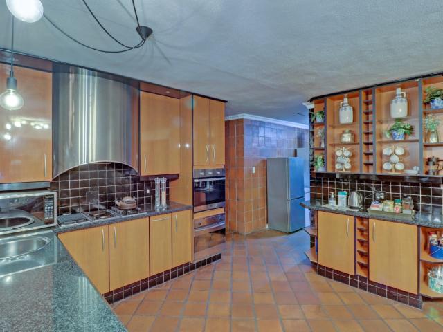 7 Bedroom House For Sale in Moreleta Park