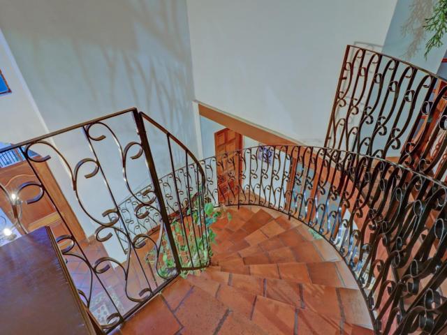 7 Bedroom House For Sale in Moreleta Park