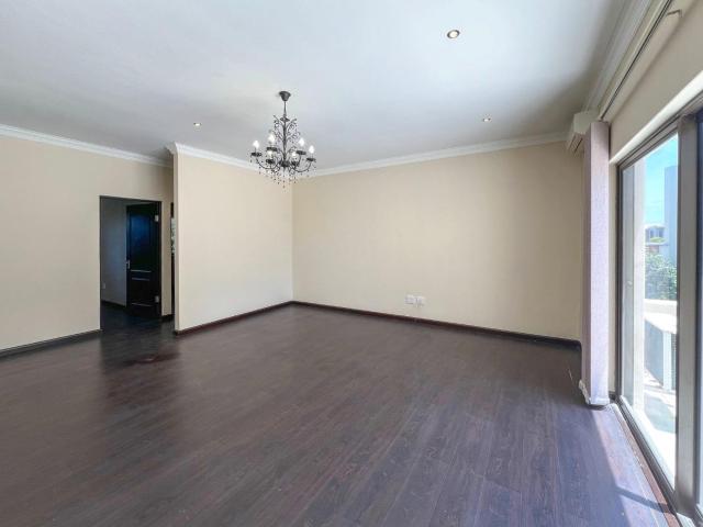 7 Bedroom House For Sale in Sunset Beach