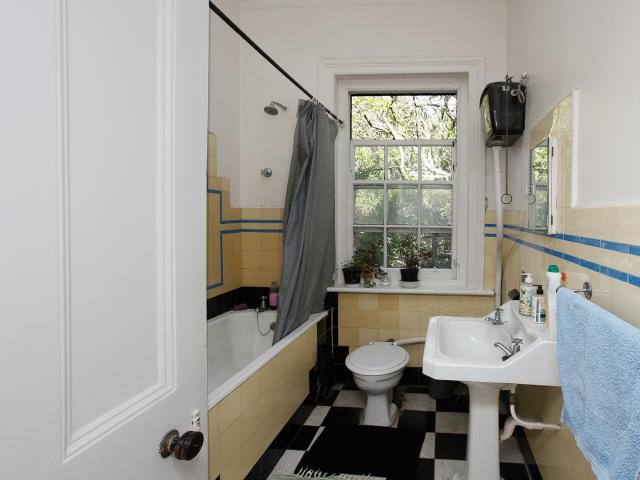 7 Bedroom House For Sale in Rosebank