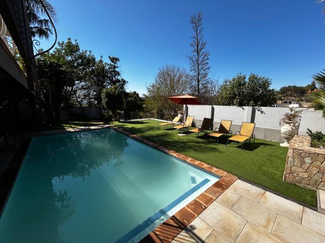 7 Bedroom House For Sale in Waterkloof Ridge