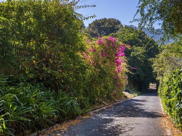 7 Bedroom House in Constantia