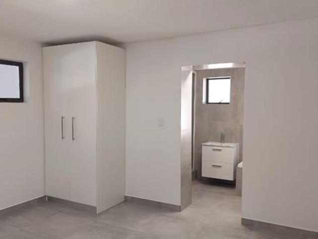7 Bedroom House in Cintsa East