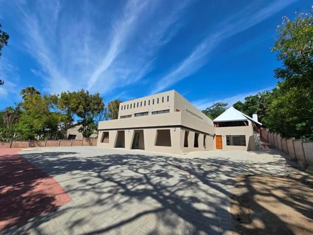 7 Bedroom House in Cintsa