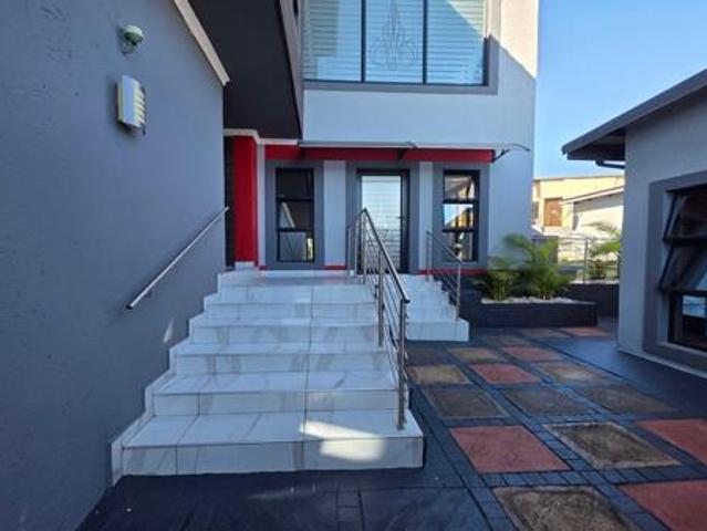 7 Bedroom House in Aquapark