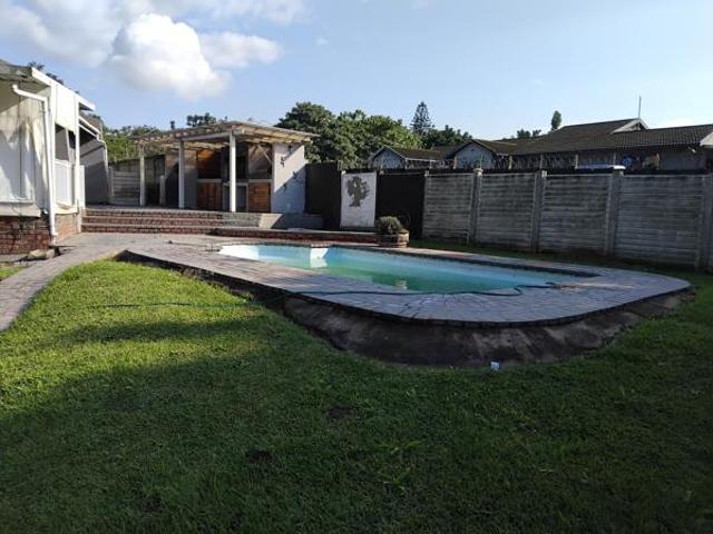 7 Bedroom House in Arboretum