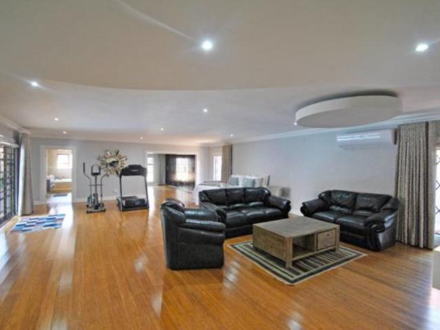 7 Bedroom House in Arcon Park