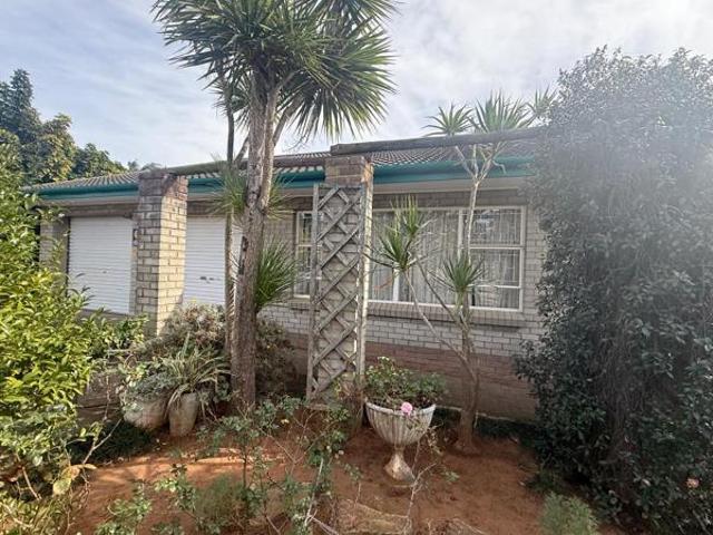 7 Bedroom House in Bothasrus