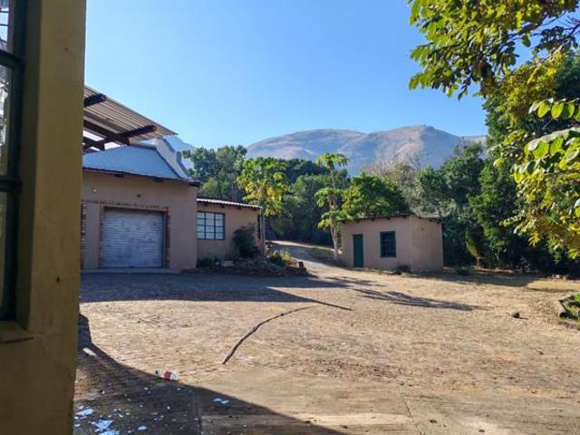 7 Bedroom House in Barberton