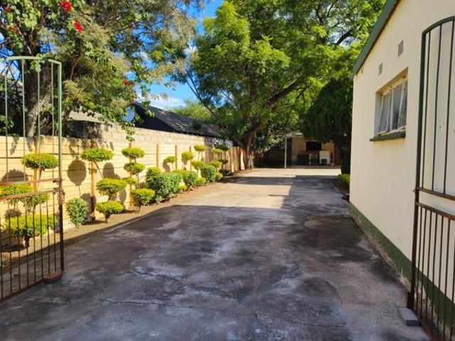 7 Bedroom House in Bela Warmbaths
