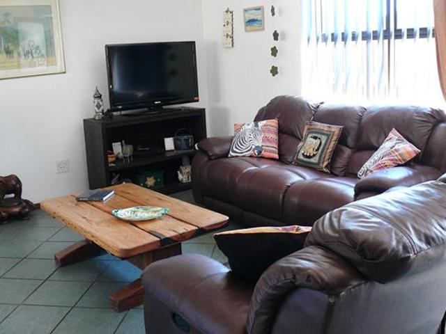 7 Bedroom House in Blouberg Rise