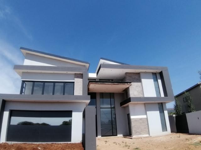 7 Bedroom House in Gateway Manor