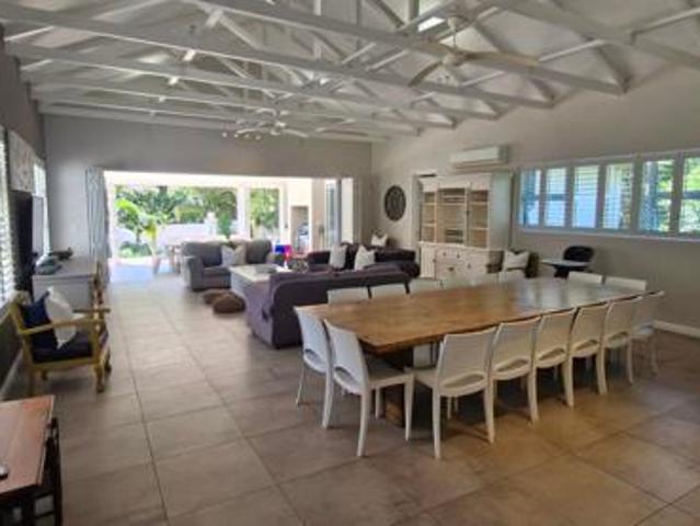 7 Bedroom House in Glenmore