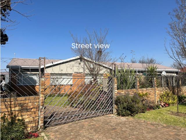 7 Bedroom House in Eloff