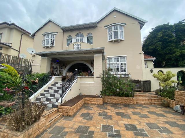 7 Bedroom House in Essenwood