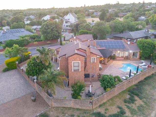 7 Bedroom House in Eversdal
