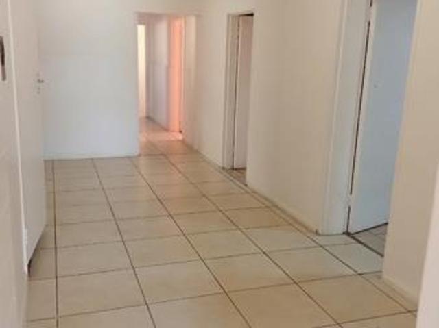 7 Bedroom House in Firgrove