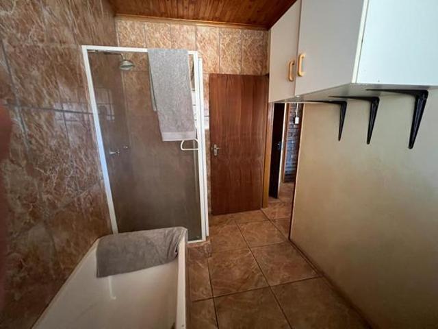 7 Bedroom House in Kathu