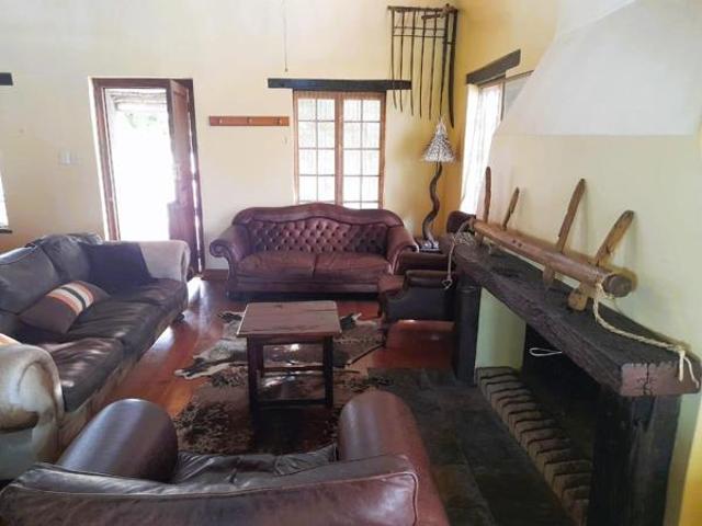 7 Bedroom House in Kleinbaai