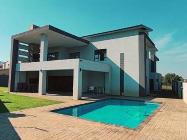 7 Bedroom House in Hartbeespoort Dam