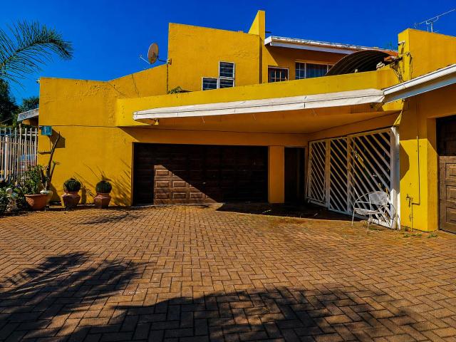 7 Bedroom House in Lyttelton Manor