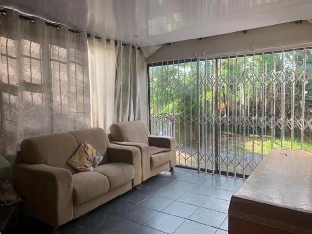 7 Bedroom House in Meer En See
