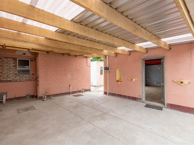 7 Bedroom House in Milnerton Central